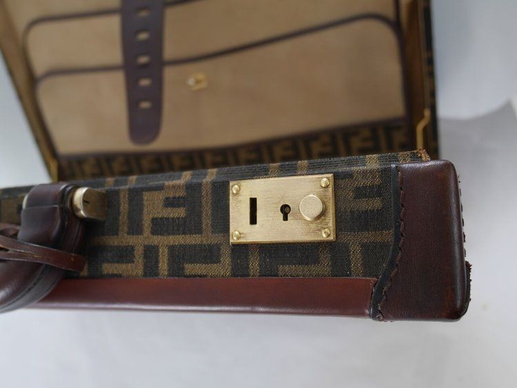 How To Authenticate Vintage Fendi Bags 
